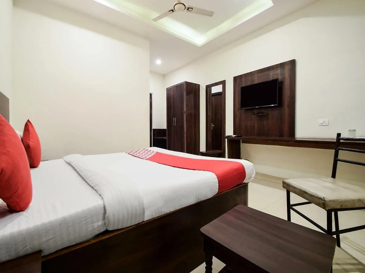 Hotel Krishna Palace أُودايبور 0*,